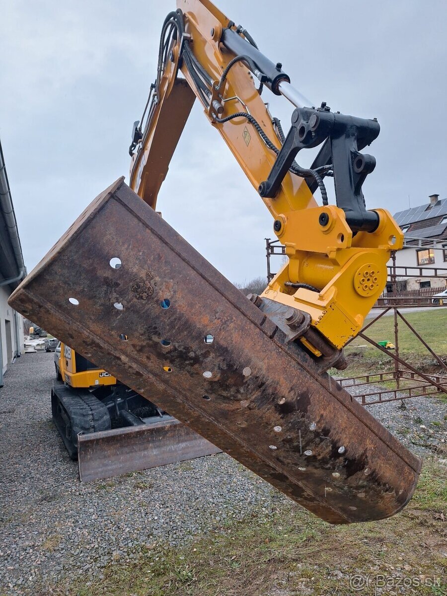 Naklápěcí hlava pro JCB 60 65 86 100 3CX 4CX Hydradig