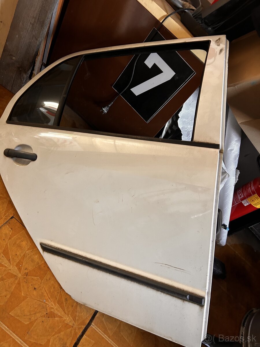 Zadné dvere fabia 1 biele