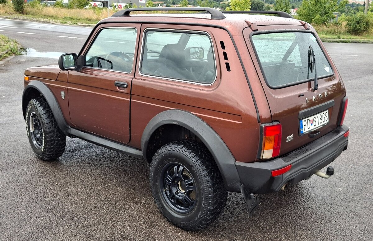 Lada niva bronto