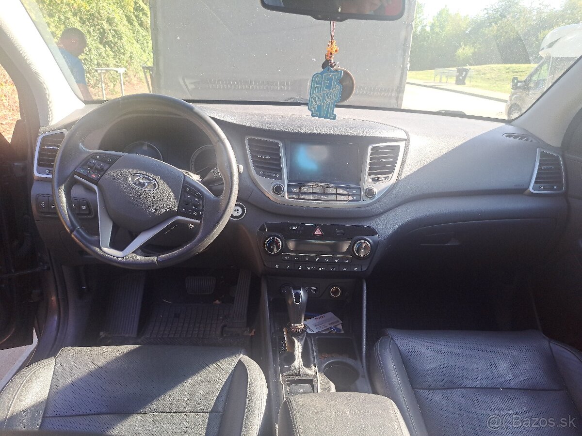 Hyundai Tuscon full, vada motora