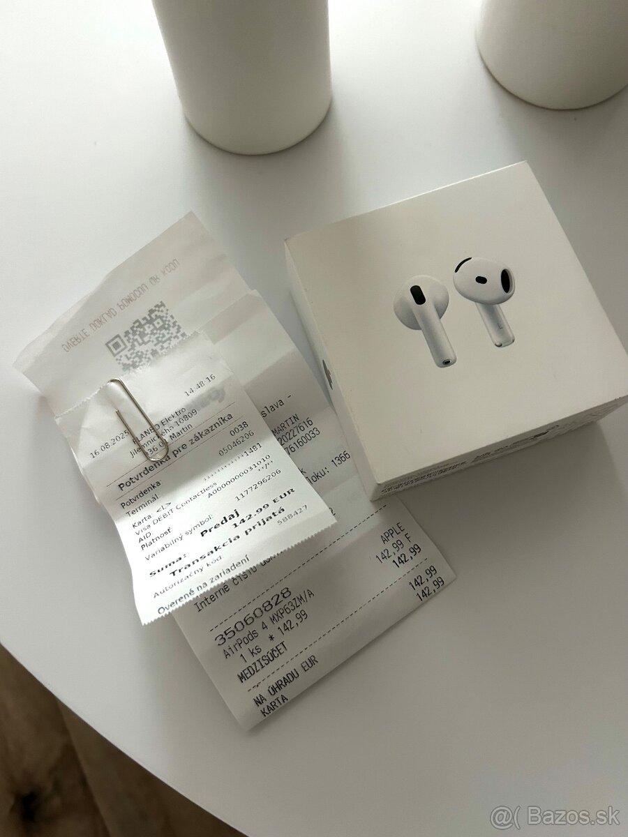 AirPods 4