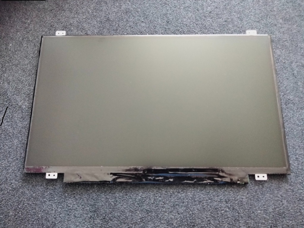 predám 14" palcovy LED slim display z notebooku , 40pin HD+