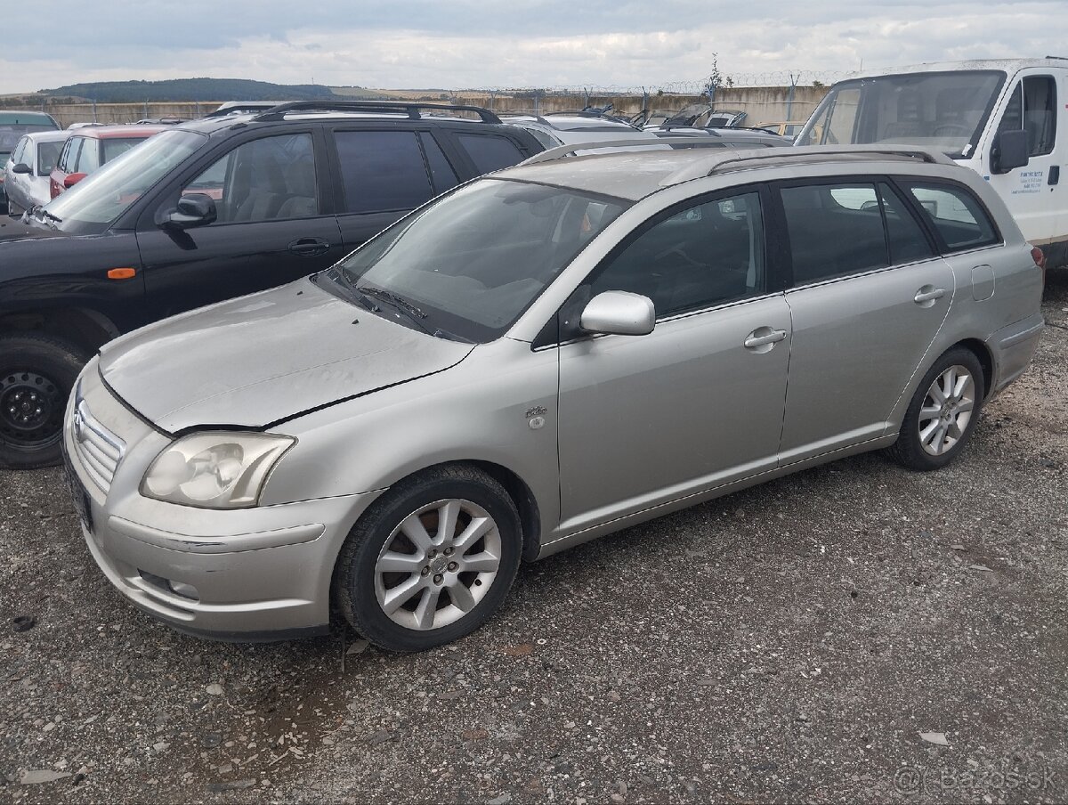 Toyota Avensis combi Rozpredám