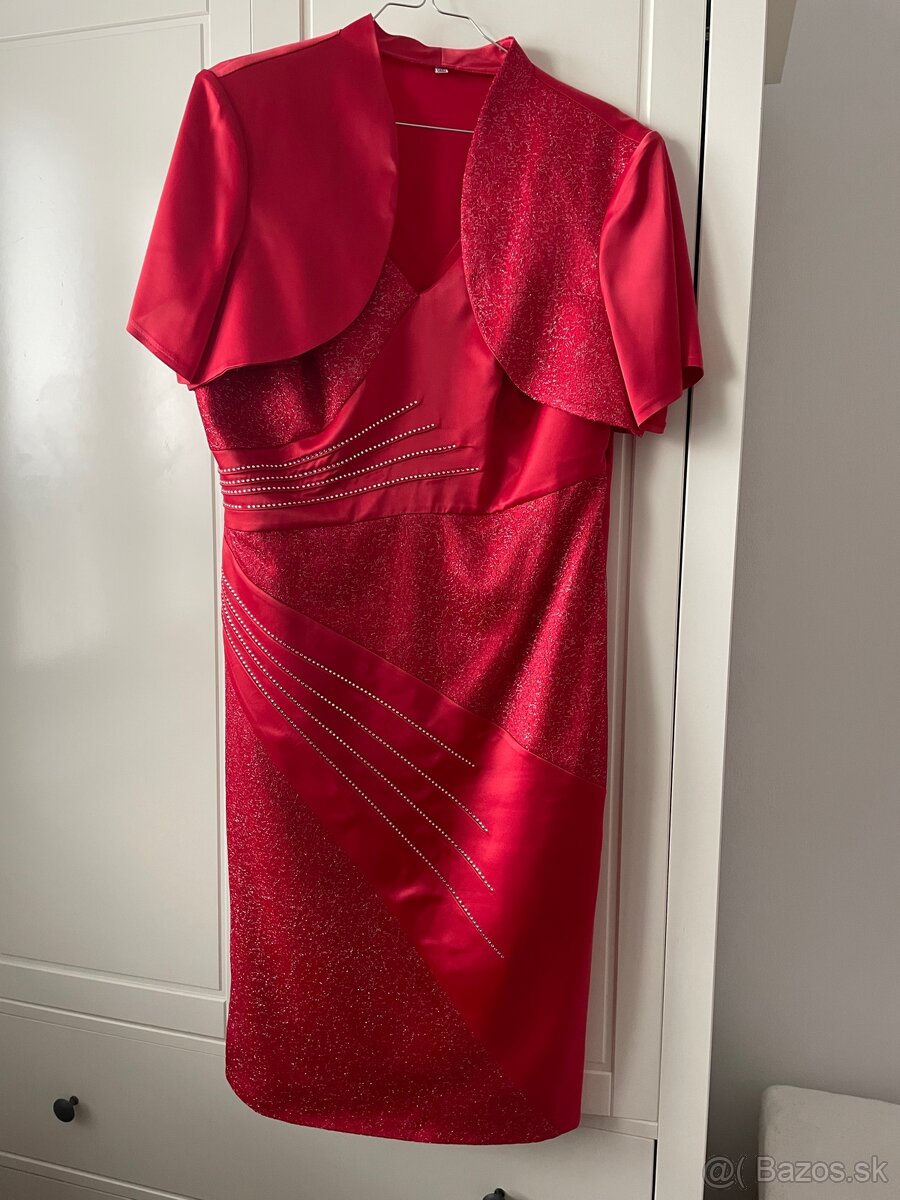 Spoločenské šaty s bolerkom