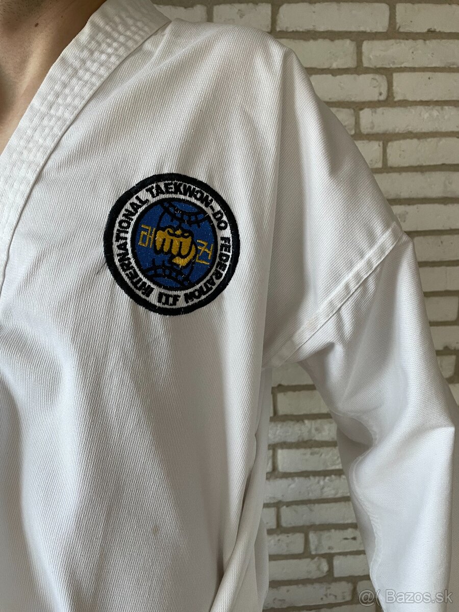 Taekwondo kimono 6/190