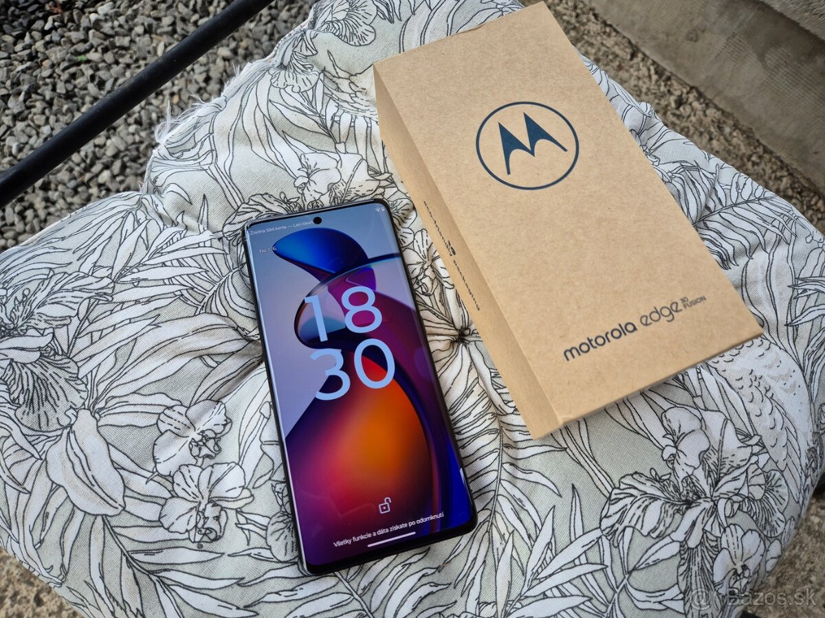 Predám Motorolu Edge 30 Fusion 5G 128GB