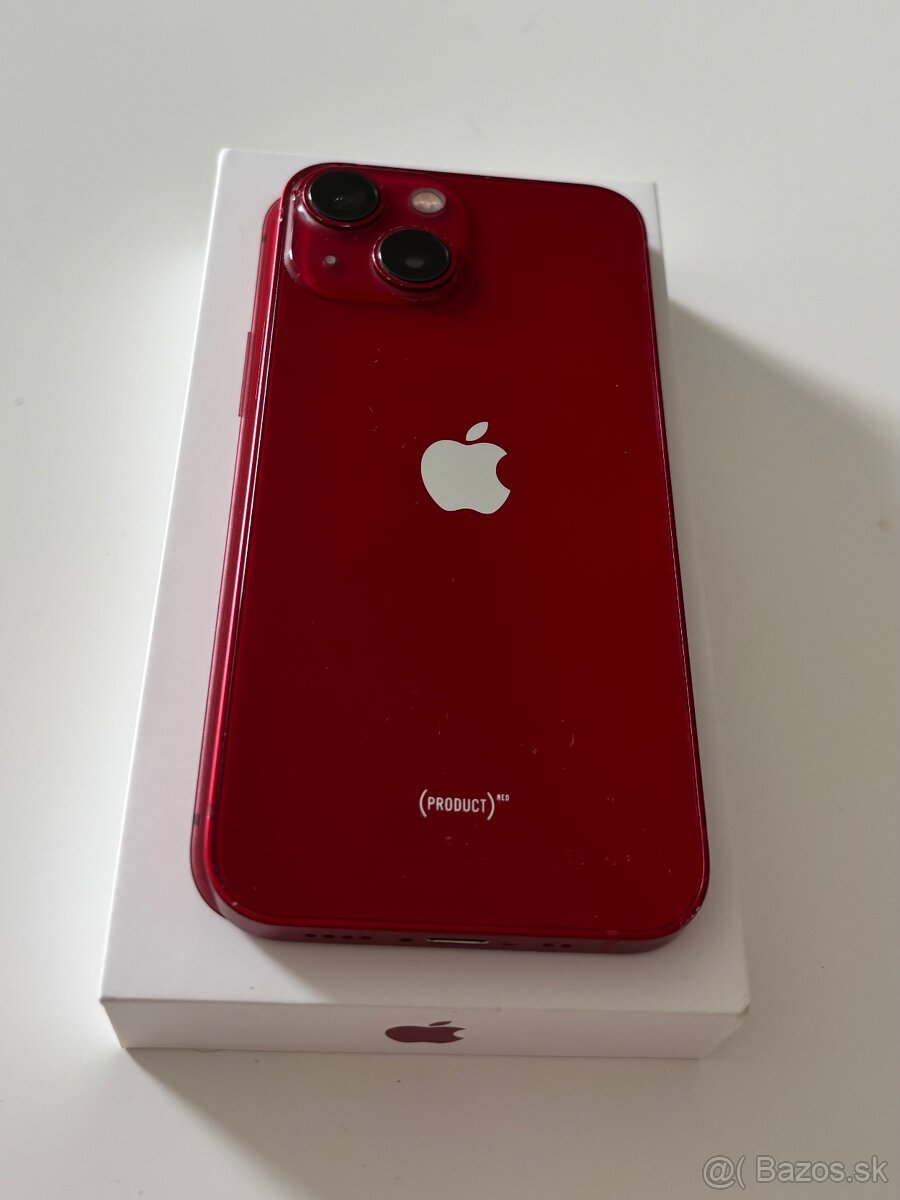 iPhone 13 mini červený