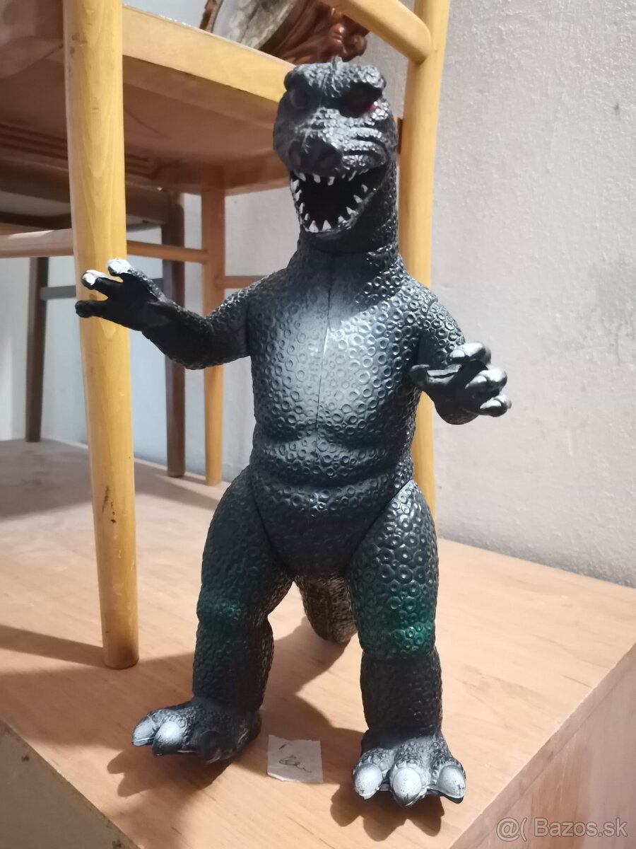 Godzilla (dinosaurus) hračka 30 cm vysoká