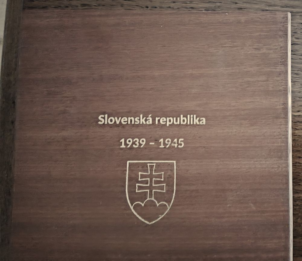 ☀️ DREVENÁ KAZETA na MINCE SLOVENSKÉ ŠTÁTU 1939 -1945 ☀️