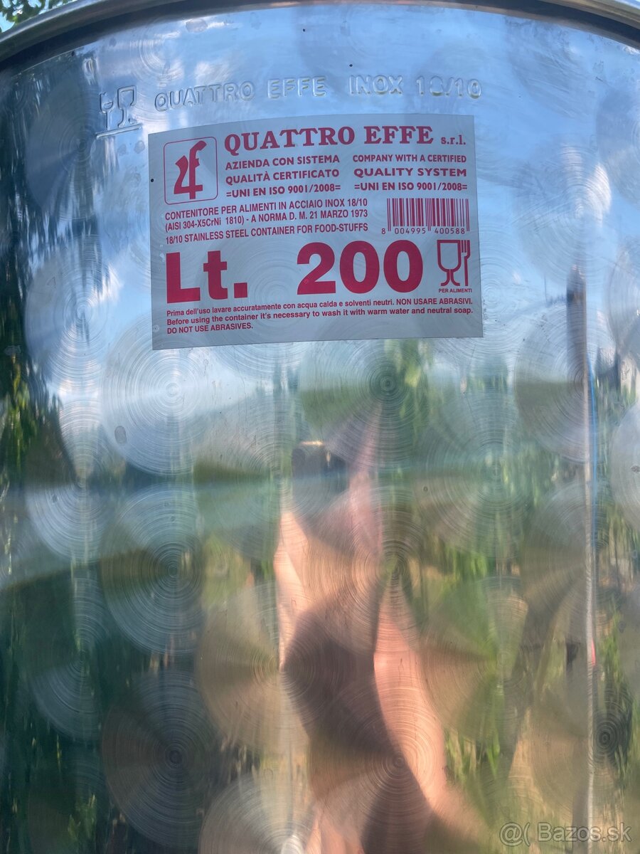 Predám 200l nerezovú nádrž na víno