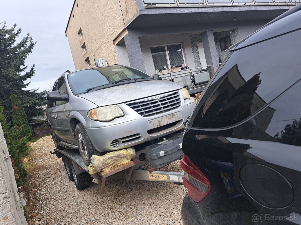 Rozpredám Chrysler voyager 2,5, 2,8crdi