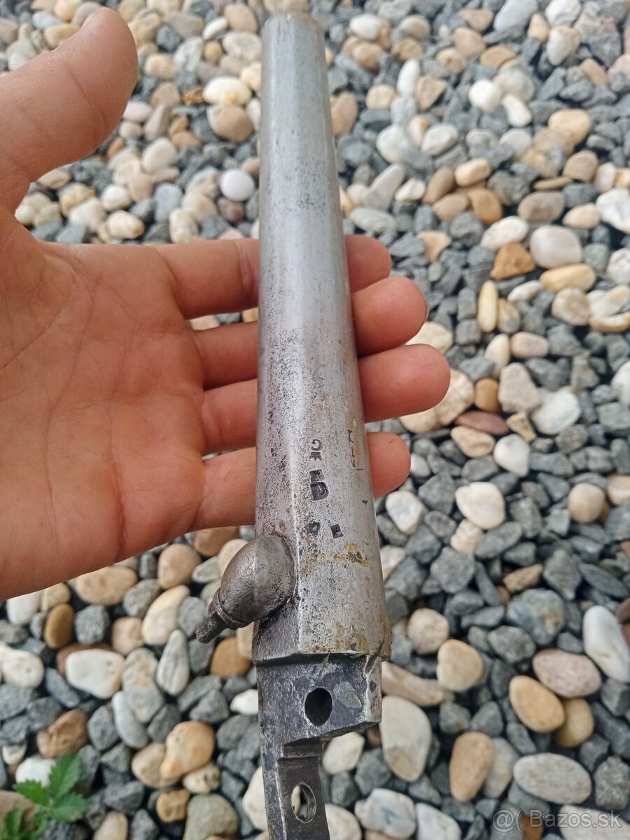 Staré zbrane hlavne komponenty súčiastky