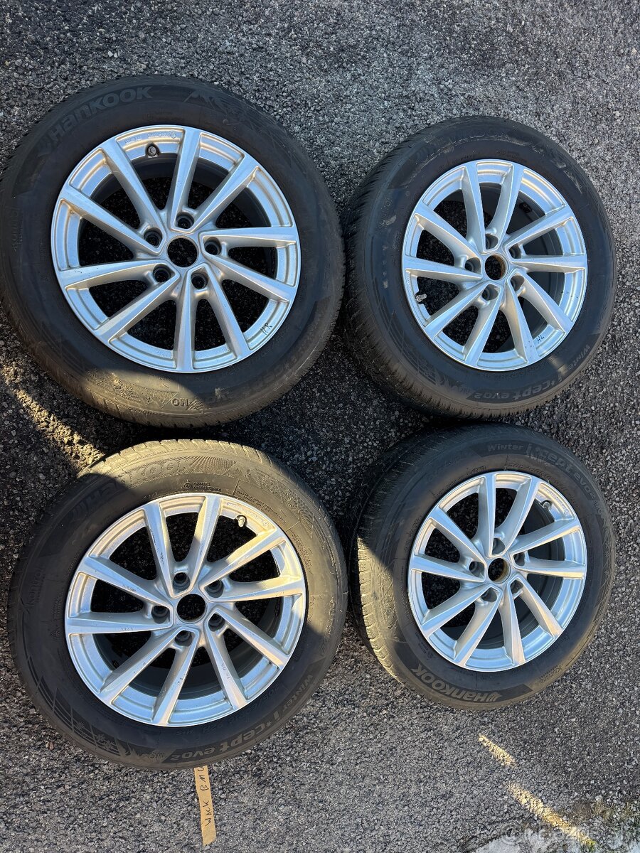 BMW 2 205/60r16 16” 5x112