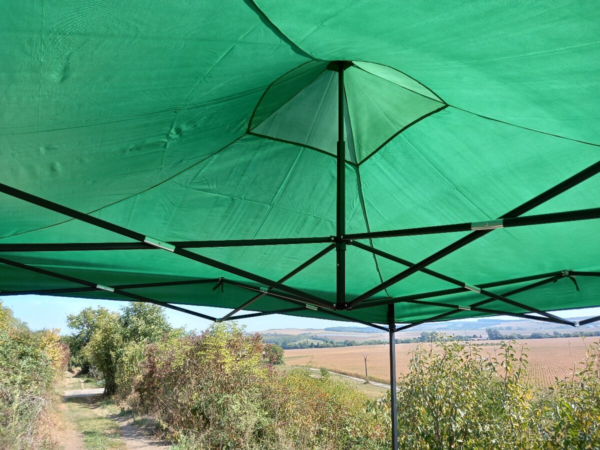 Predám rýchlo rozkladací altanok 3X3M