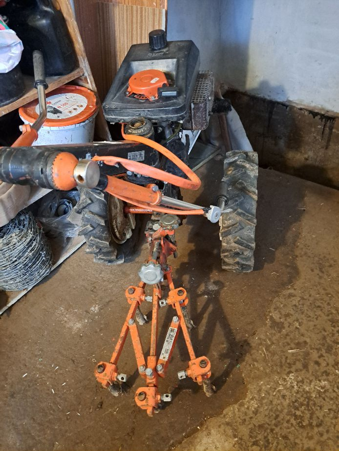 Predám malotraktor Vari Systém