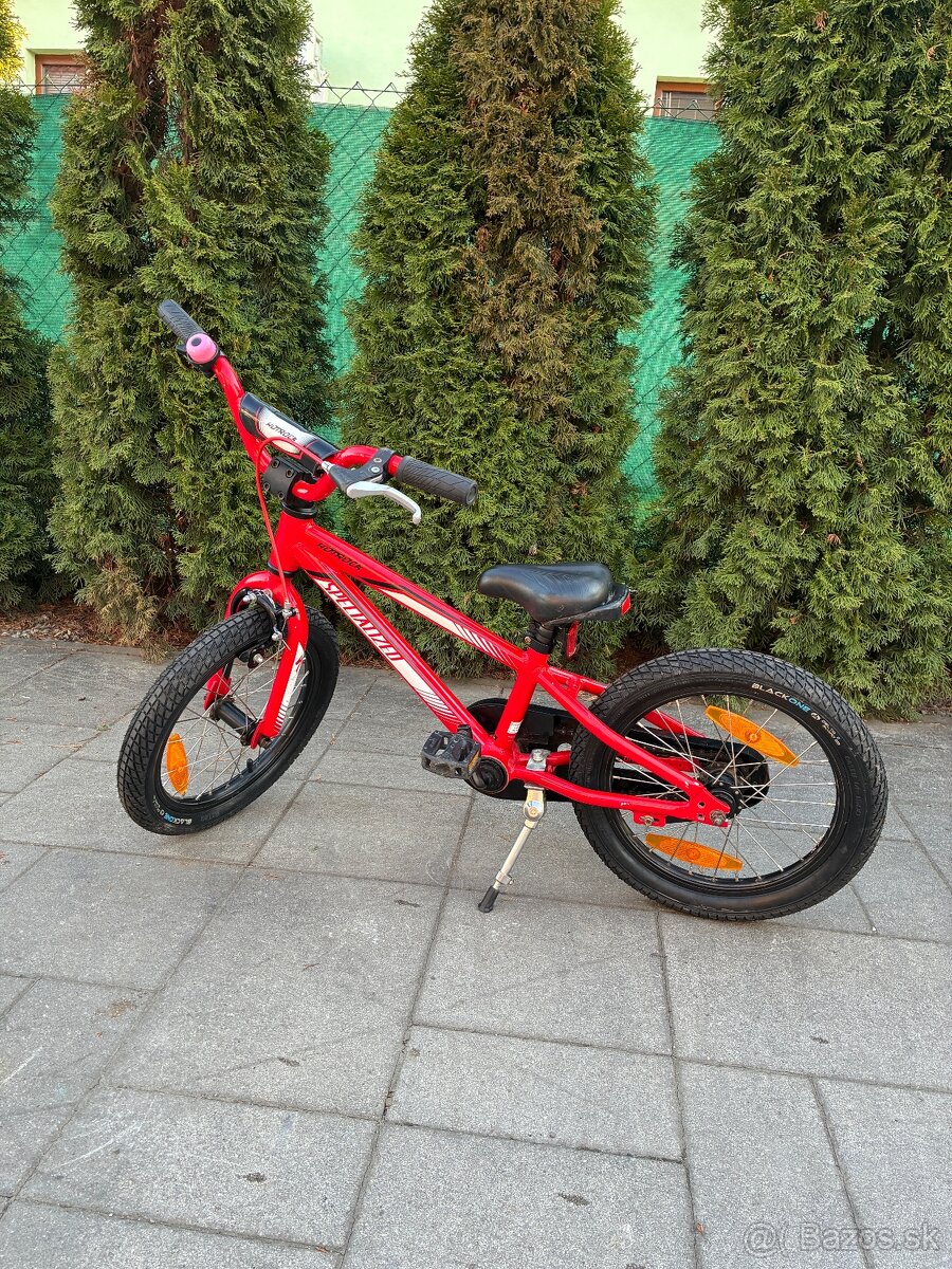 Bicykel Spezialized Hotrock 16