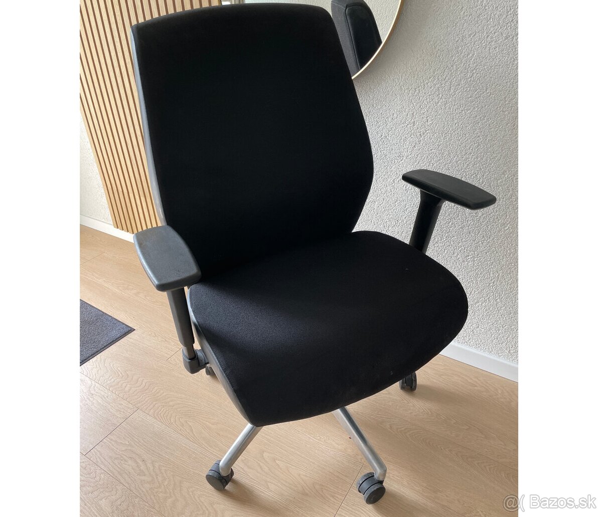 KANCELÁRSKA STOLIČKA ERGONOMICKÁ / KANCELÁRSKE KRESLO