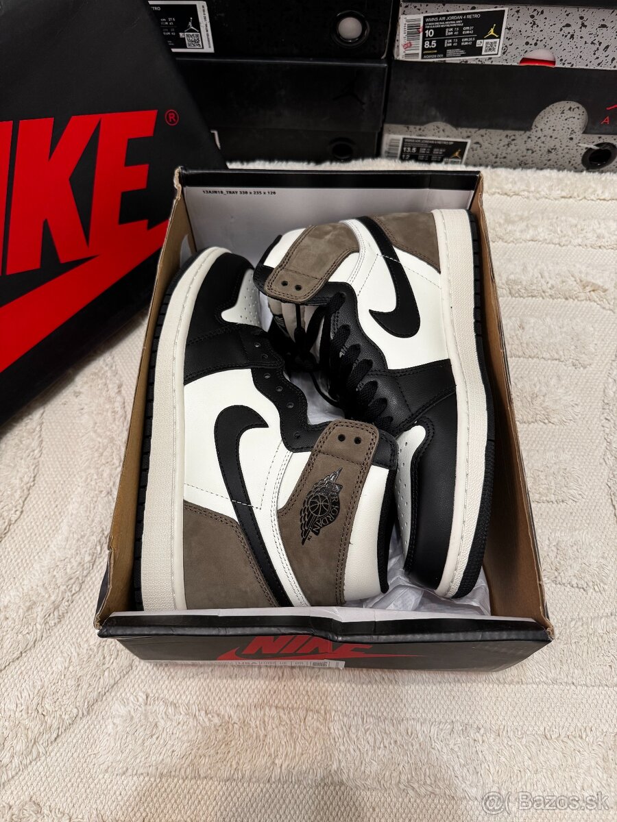 Air Jordan 1 Retro High OG - Dark Mocha