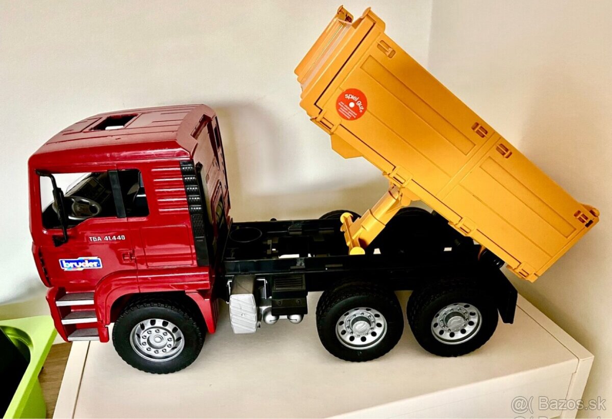 Bruder Man nakladne auto