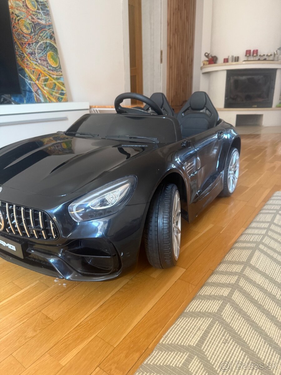 Elektrické auto Mercedes amg