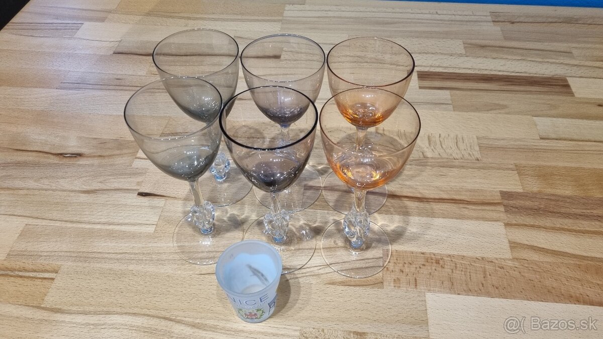 zadarmo ci za cokoladu poháre na destiláty alebo sekt