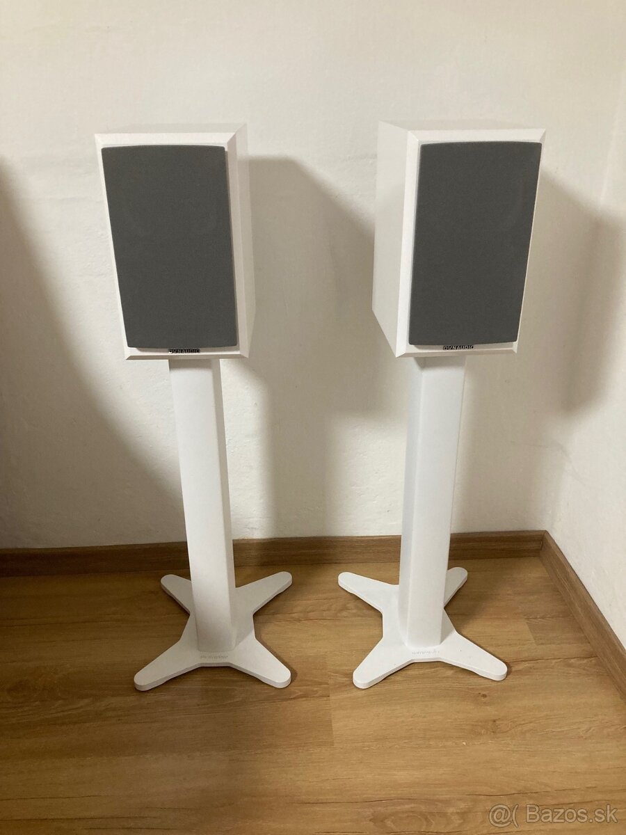 Dynaudio Emit M10