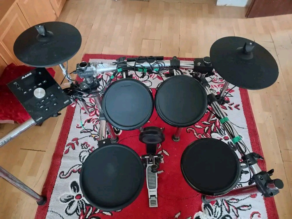 Elektrické bicie alesis forge