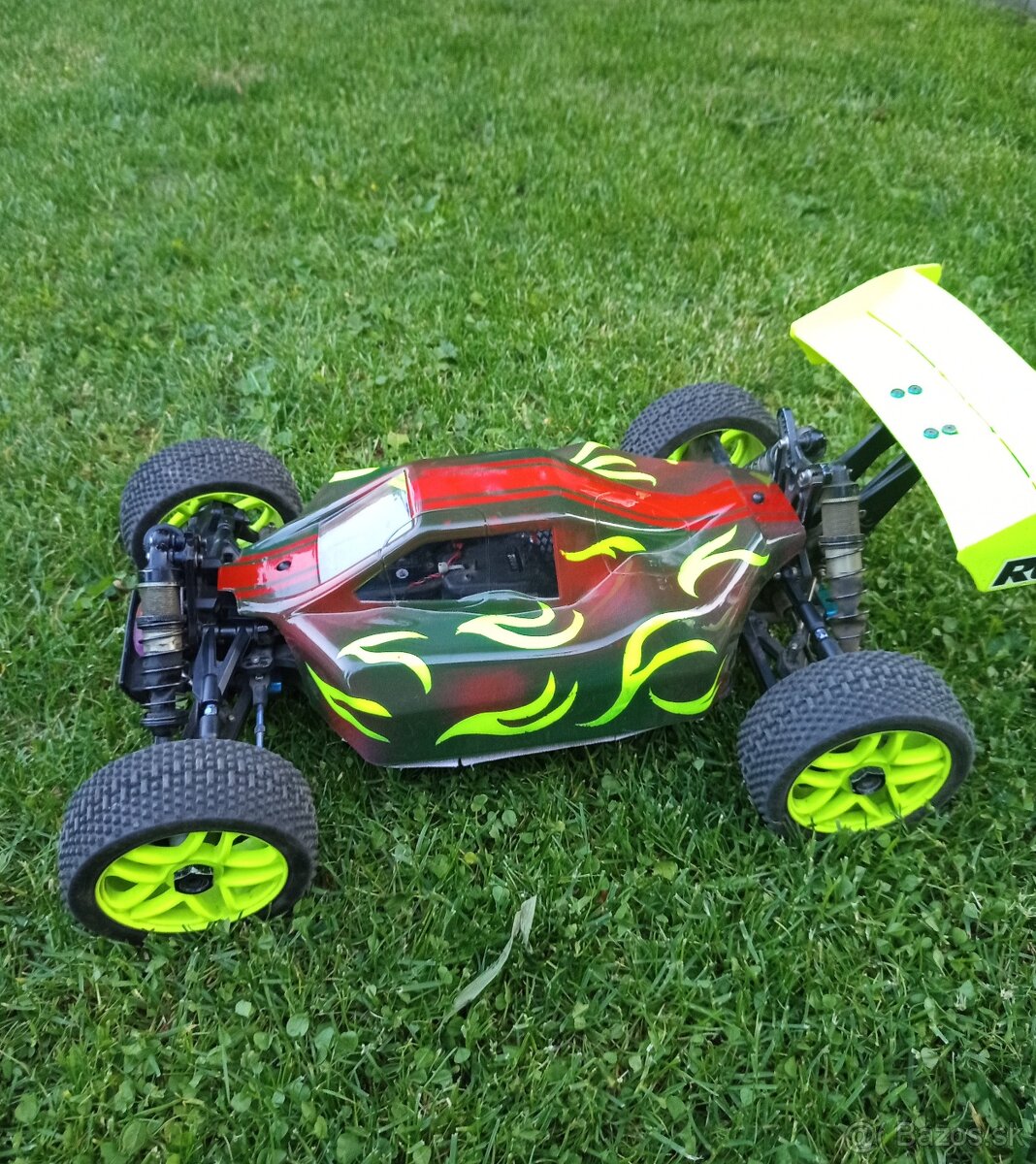 Predám RC buggy 1:8