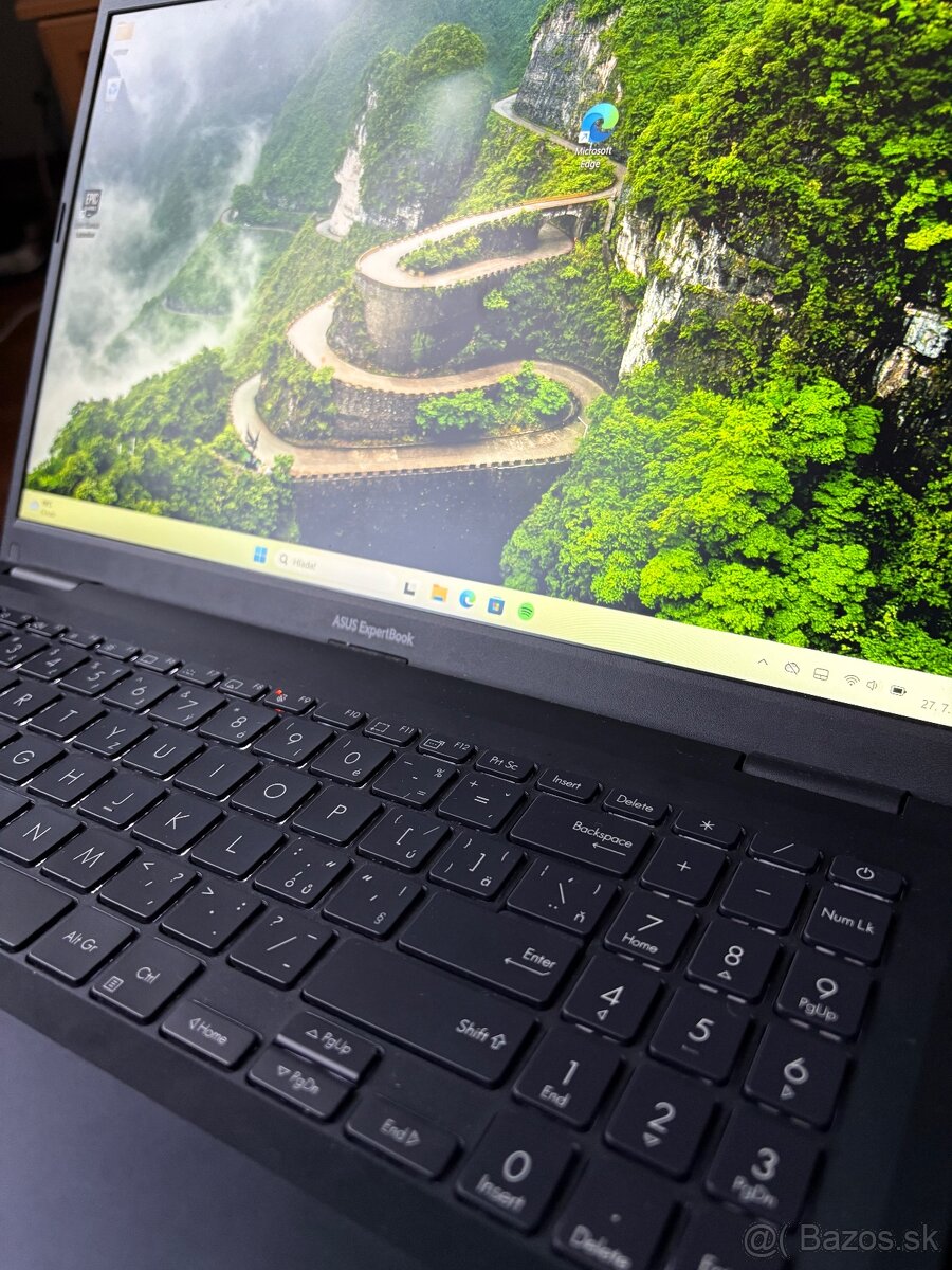 Asus ExpertBook B1