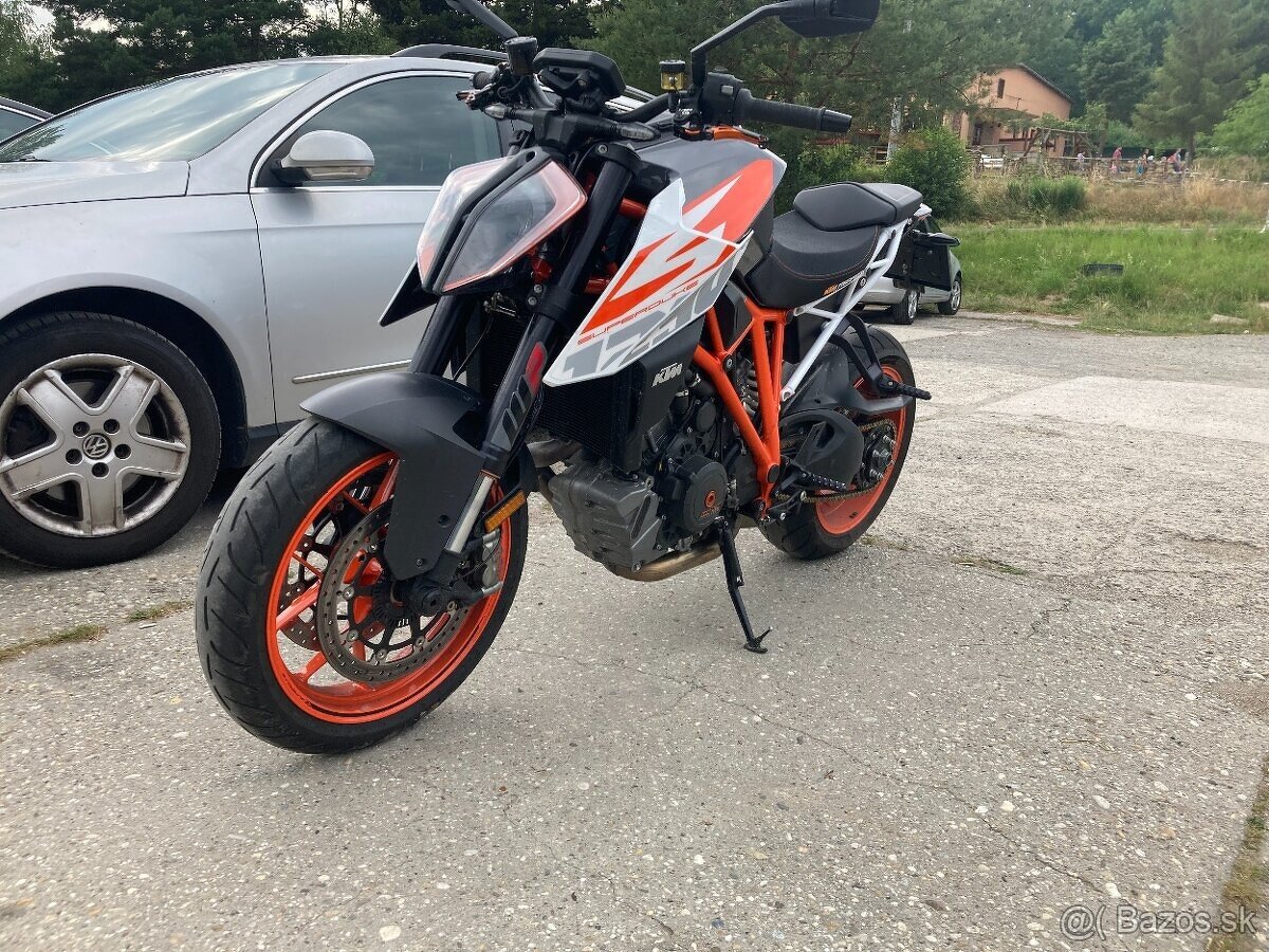 KTM 1290 Superduke r