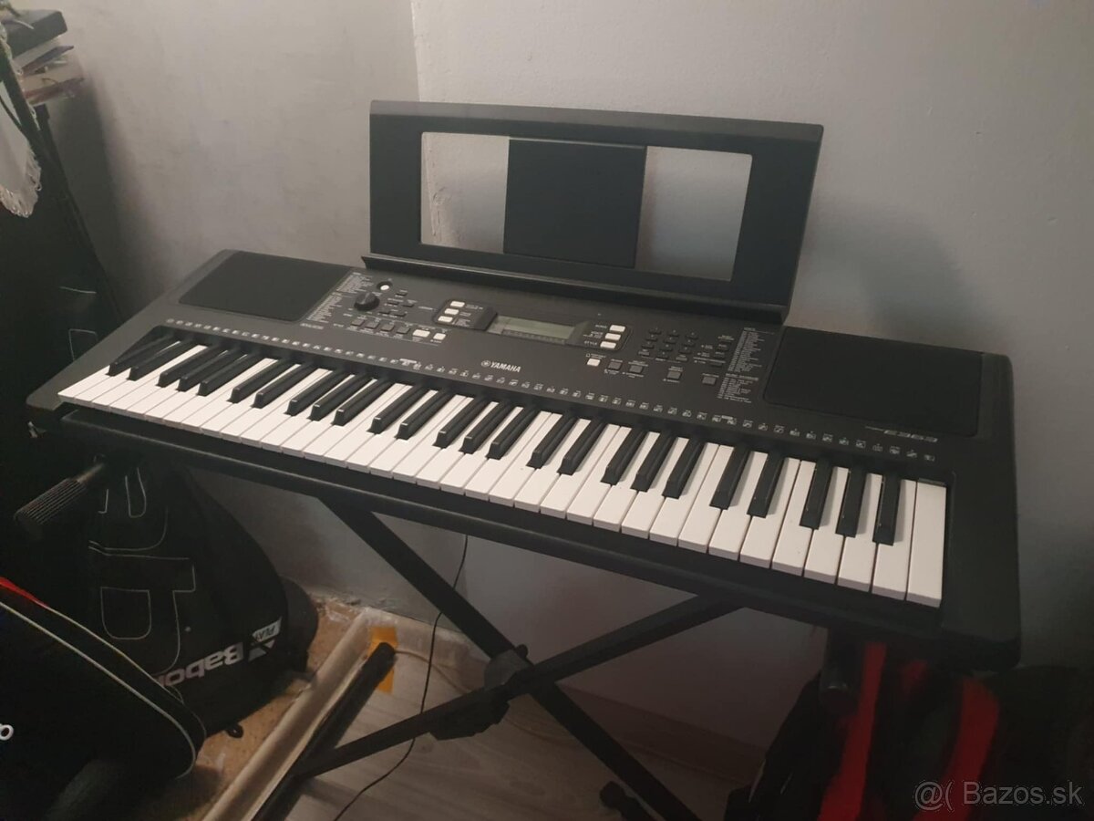 Yamaha E363 Portable + stojan