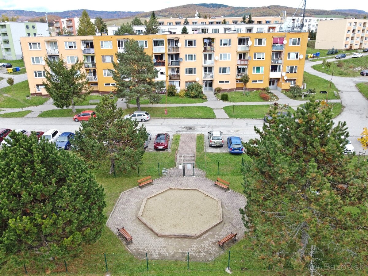 3 izbový byt v krásnom prostredí Medzeva, Sídlisko Mladosť,