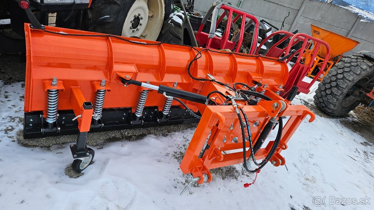 Zetor traktorova snežna radlica( komunalny posýpač)
