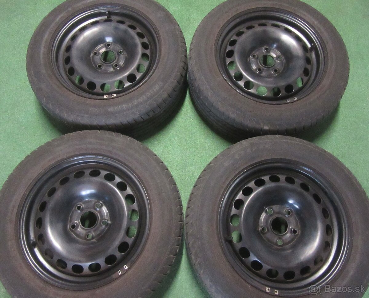 R16 letná sada ŠKODA KAROQ rozteč 5x112 215/60R16 GOODYEAR