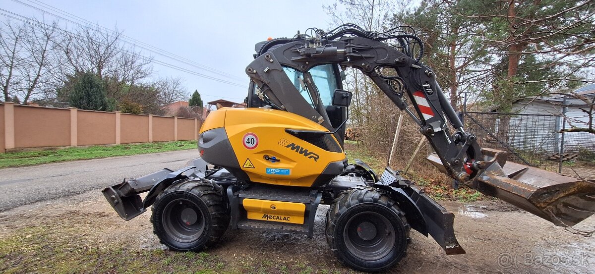 Kolesový bager Mecalac MWR9