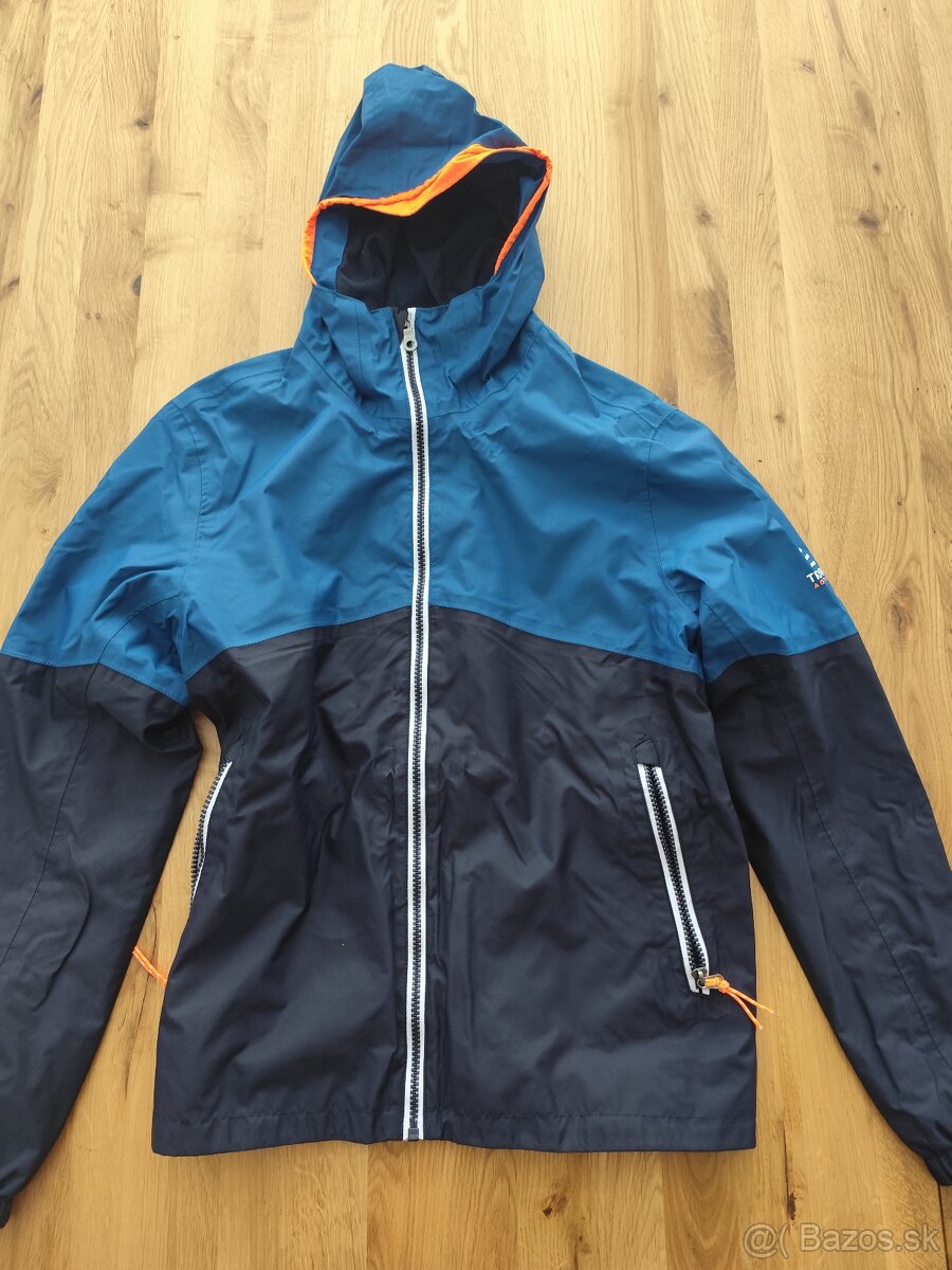 Ľahká prechodná bunda