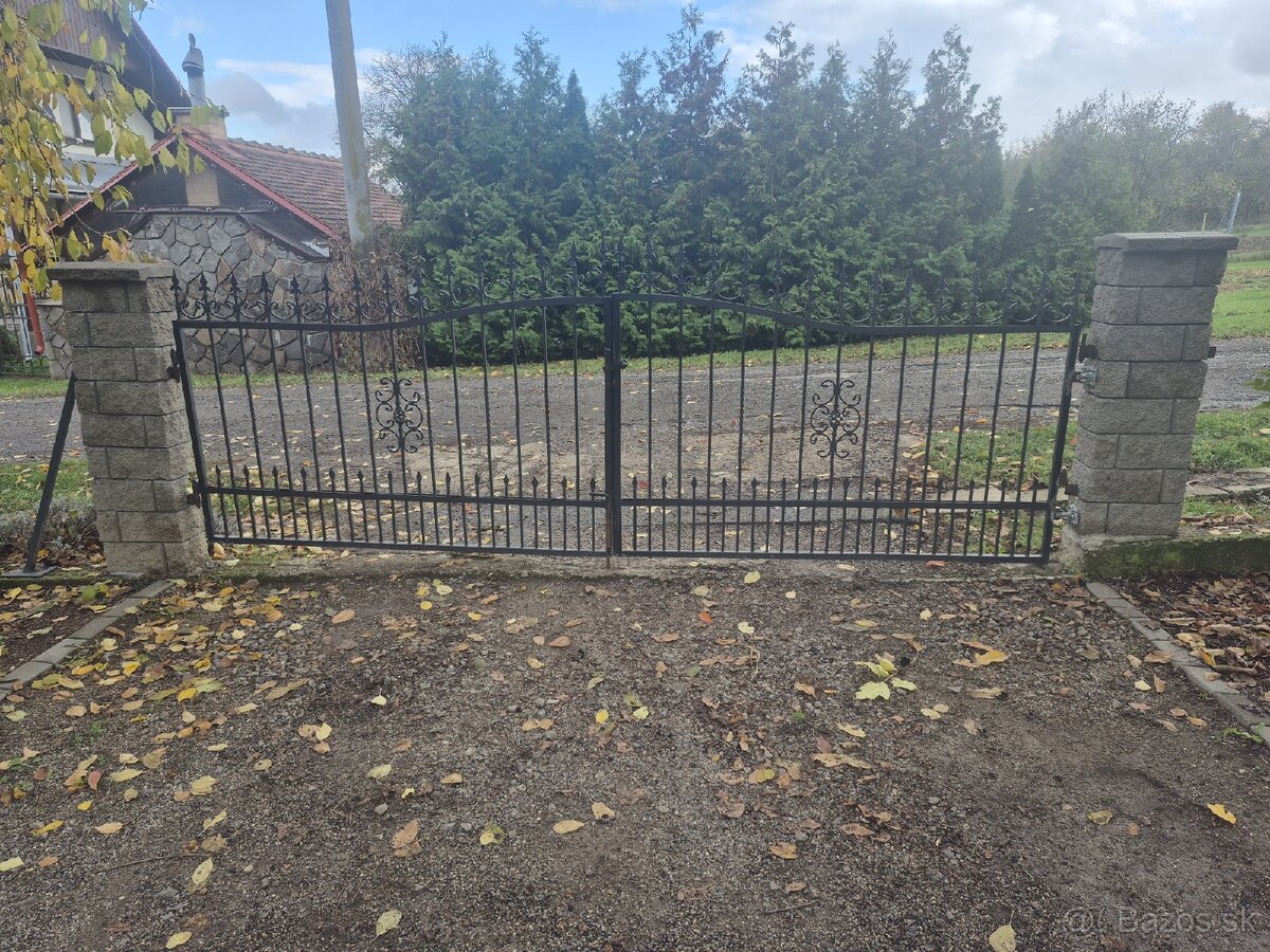 Predám kovaná bránu