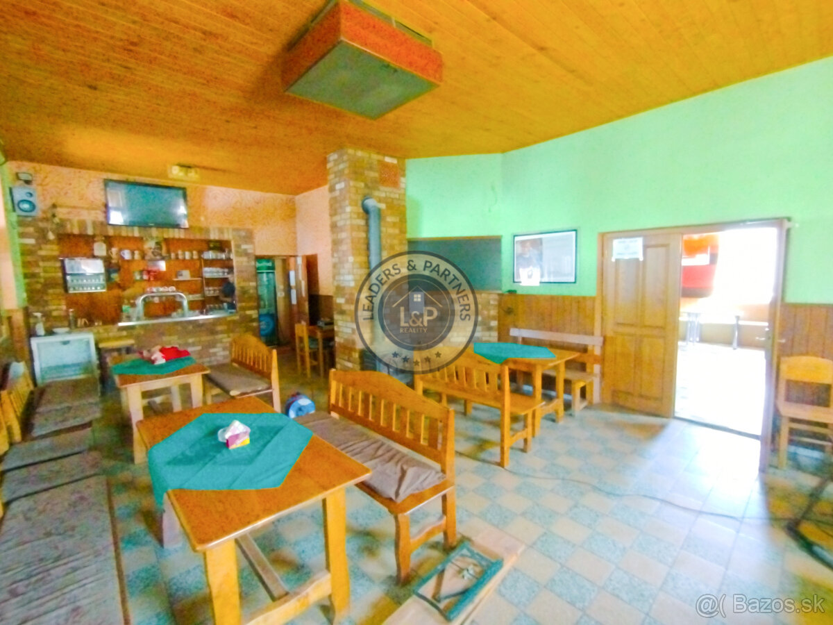 NOVA CENA 105 000 €-budova s velikim ekonomickým potenci