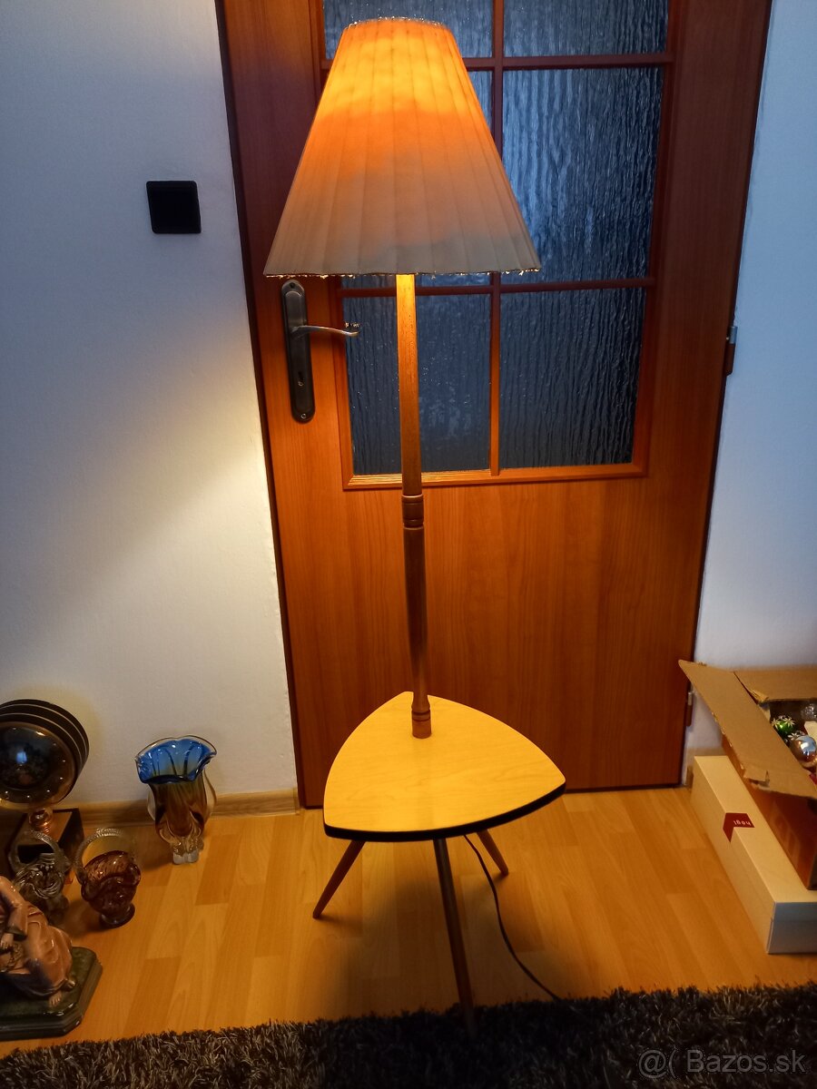 Predám lampu Halabala