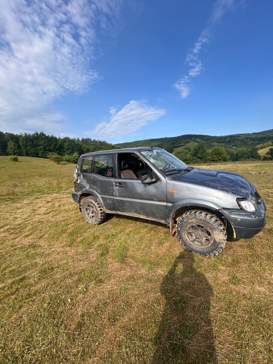 Nissan terrano 2.7 tdi