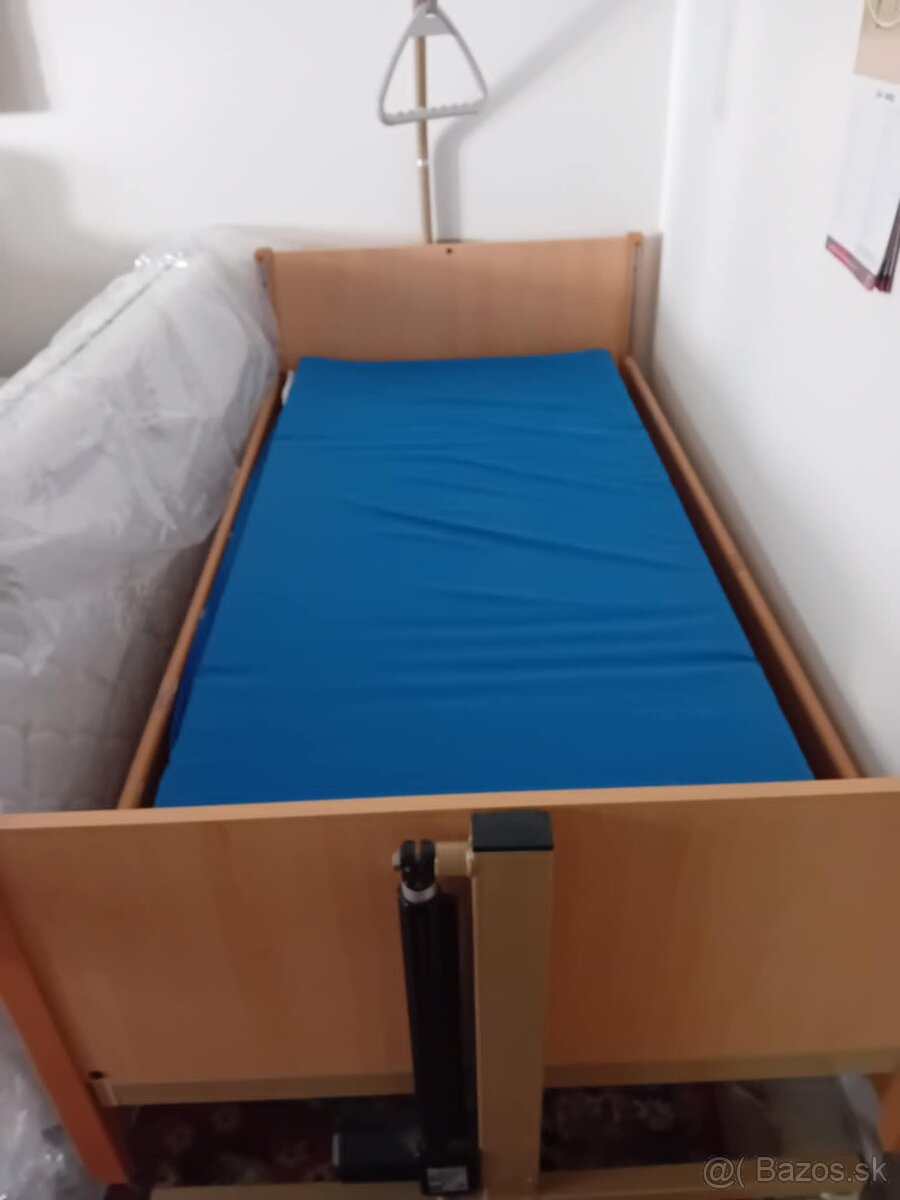 Elektrická polohovacia posteľ