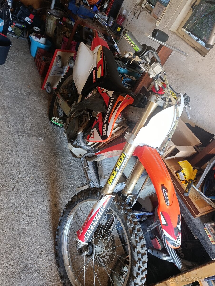 Honda CBR 450 R