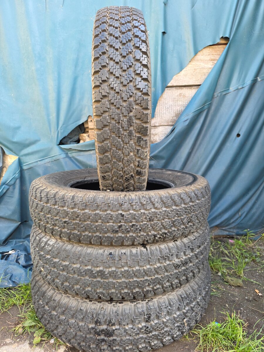 Ponúkame 4 zimné pneumatiky Nokia 165 SR15