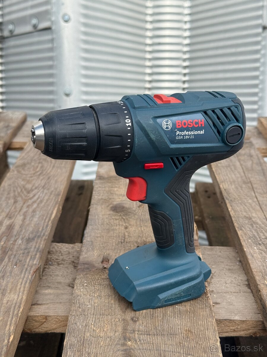 Vŕtací AKU skrutkovač Bosch