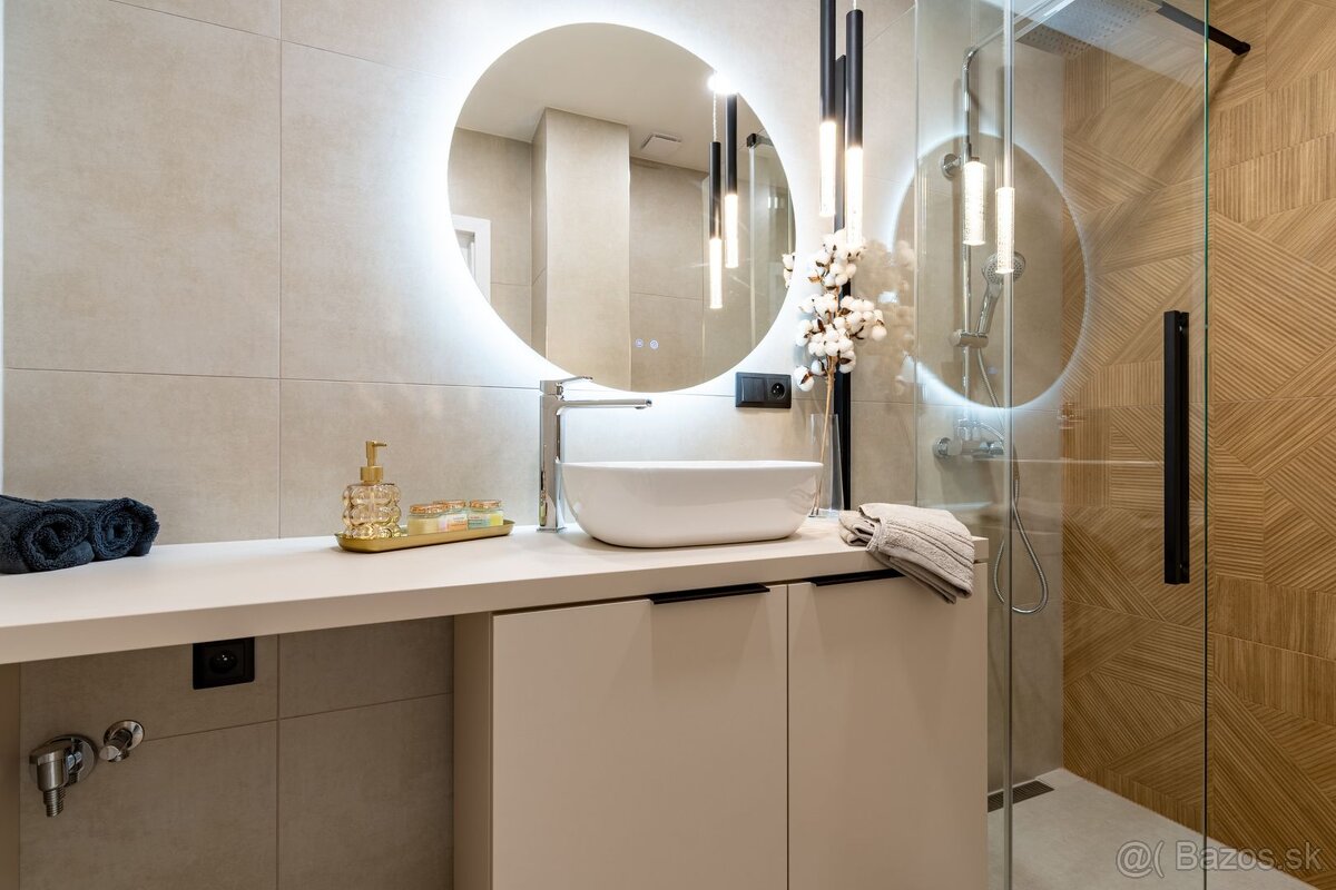 Na predaj pekný 3-izbový byt po rekonštrukcii, ulica Výstaby