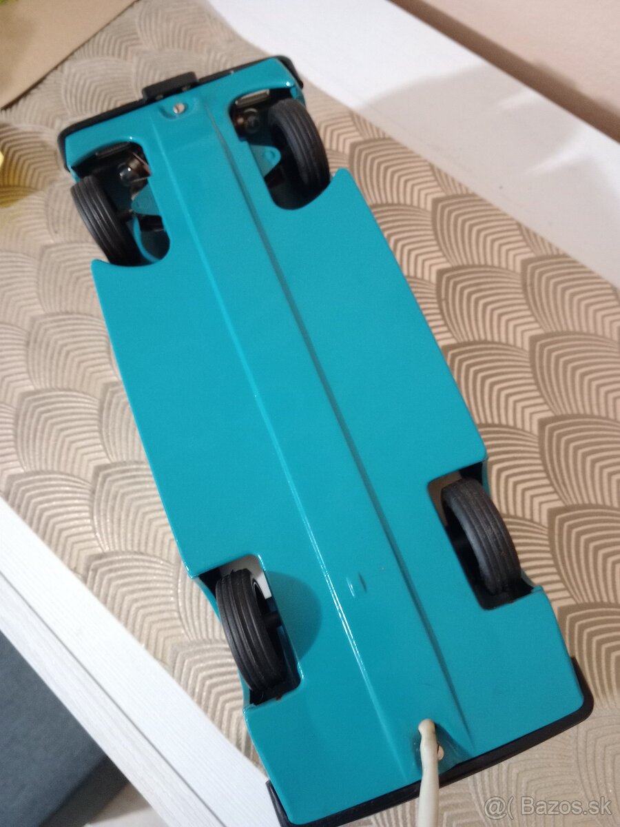 Plech auto.zberatelsky kúsok.