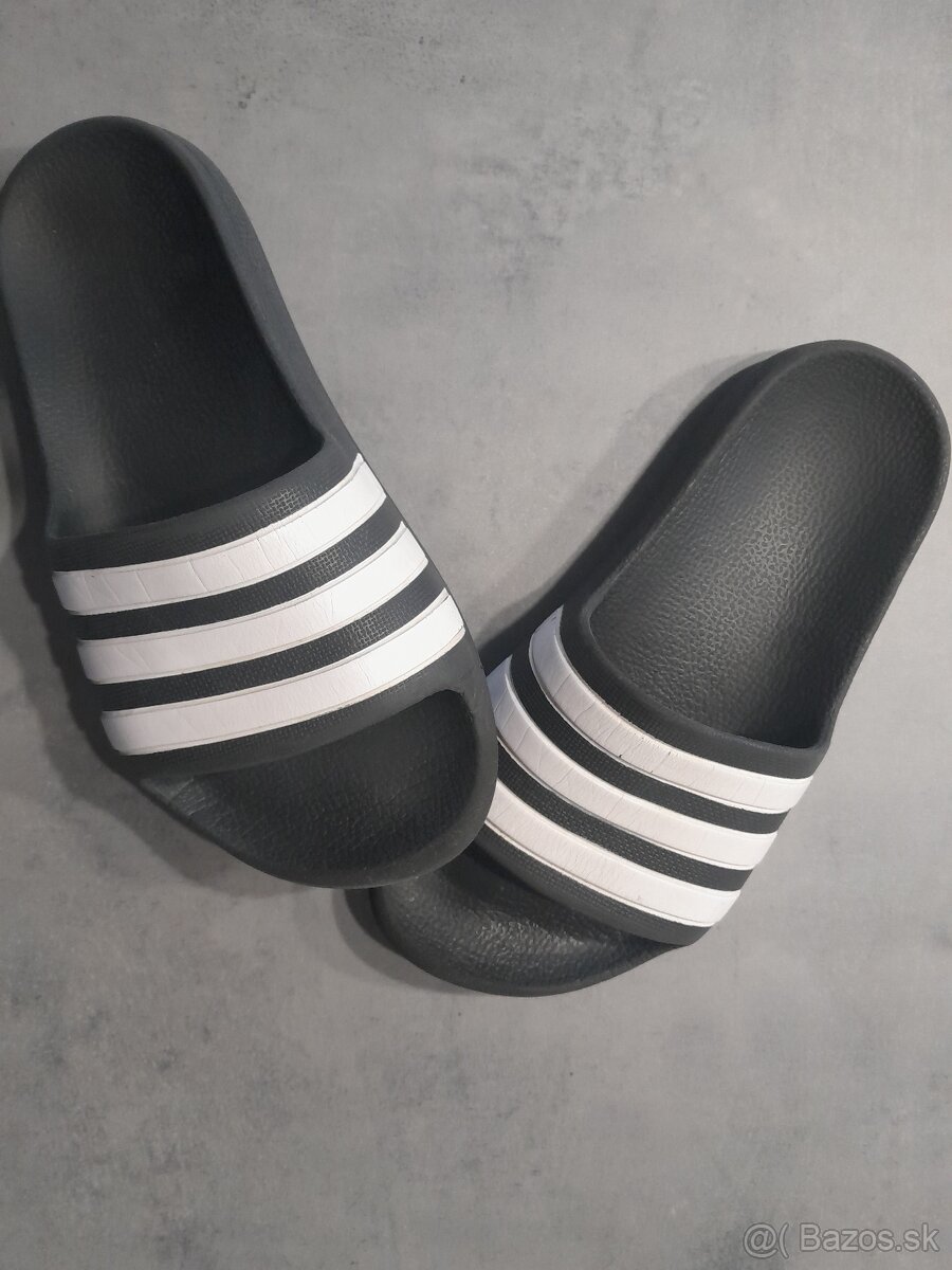 Šľapky ADIDAS