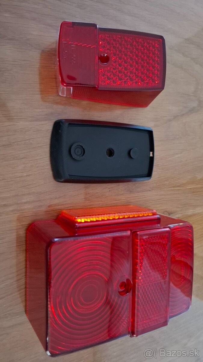 BABETTA 207,210 Kryt zadného svetla