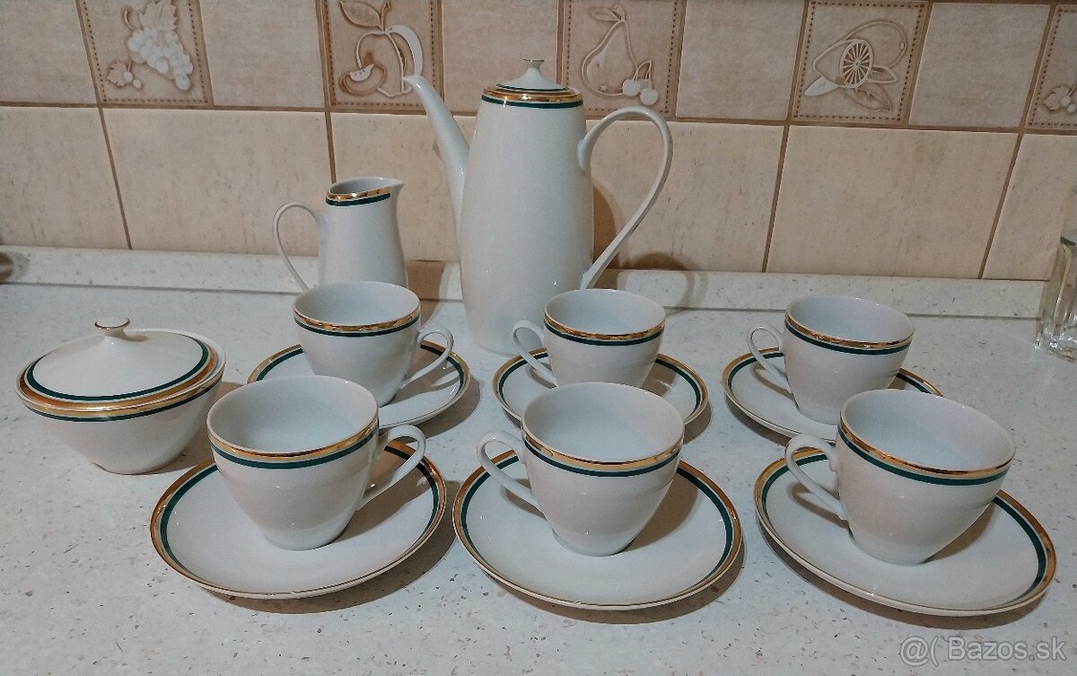 Ponúkam na predaj porcelánový čajový servis