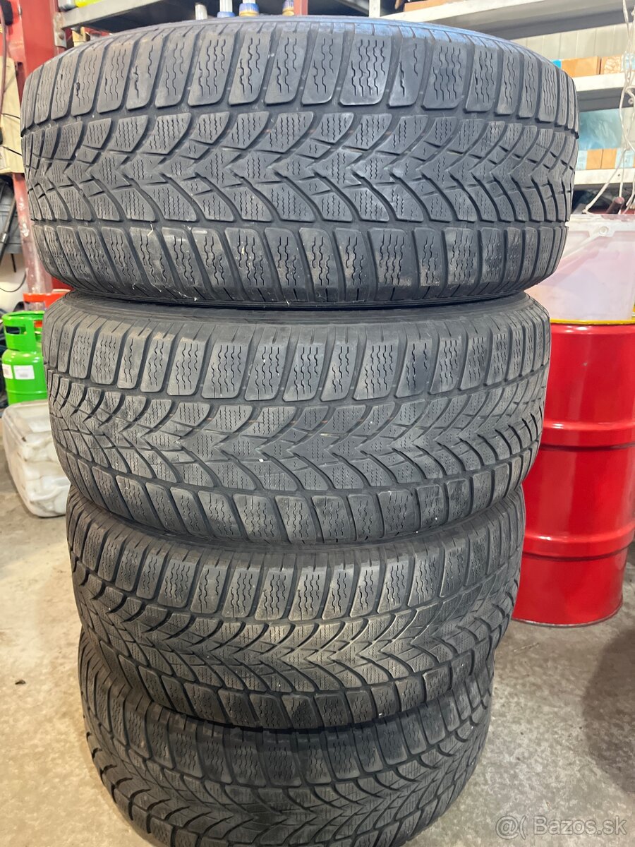 225/55 R16 dunlop